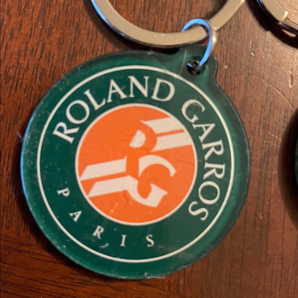 Roland Garros Keychains - Picture 2 of 3